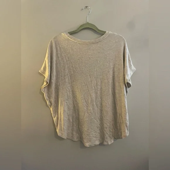 nlt Circular Shaped Top Tan/Cream Color Short Sleeved - Picture 4 of 4